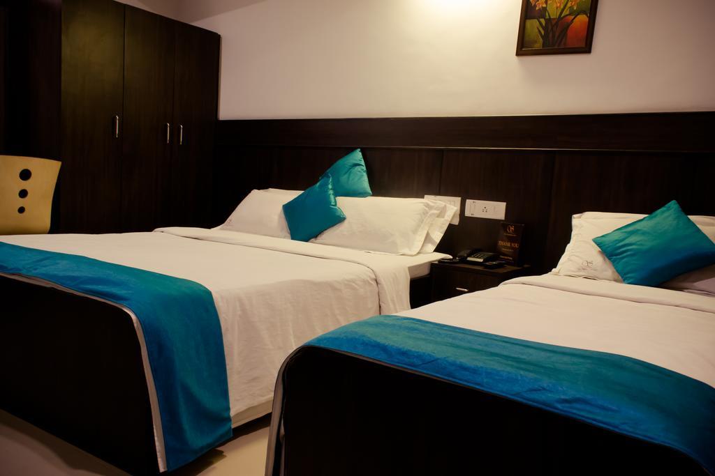 The Signature Inn Бангалор Стая снимка